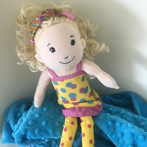 Manhanttan Toy Groovy Girls - Picture 4 of 7